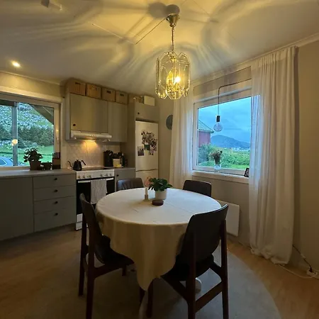 Location, Location, Location * Ervik (Vestland)