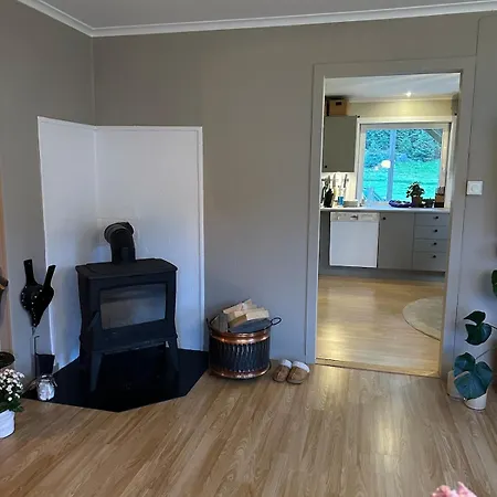 Location, Location, Location Apartman