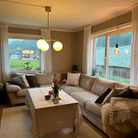 Location, Location, Location * Ervik (Vestland)